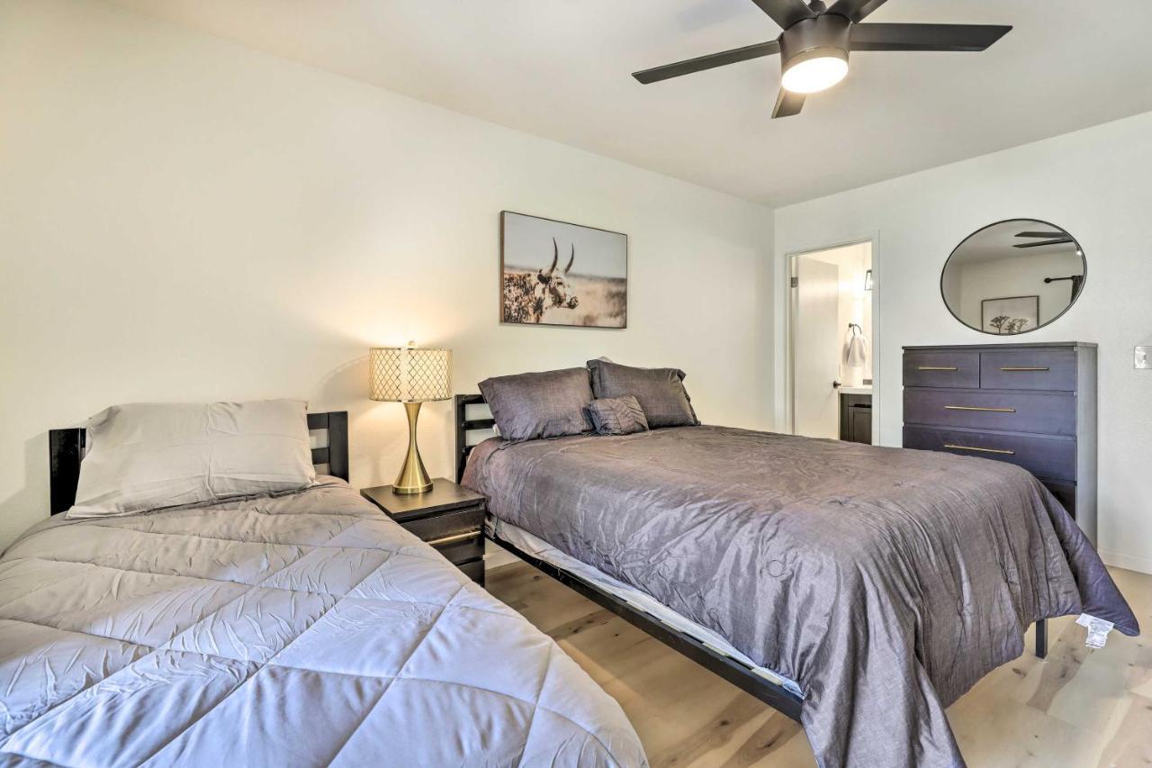Renovated Chandler Townhome Walk To Downtown Exterior photo